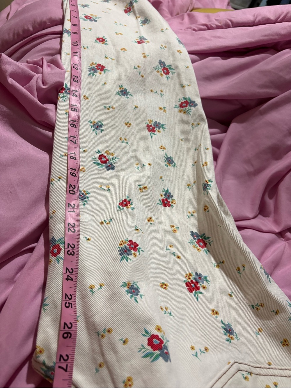 RARE Wrangler White Floral Straight Leg Jeans - Picture 6 of 15